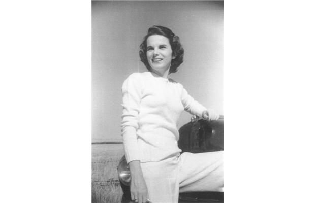 Holly.1946.age.29.